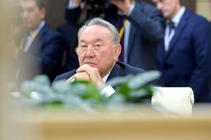 Нурсултан Назарбаев госпитализирован из-за проблем с сердцем