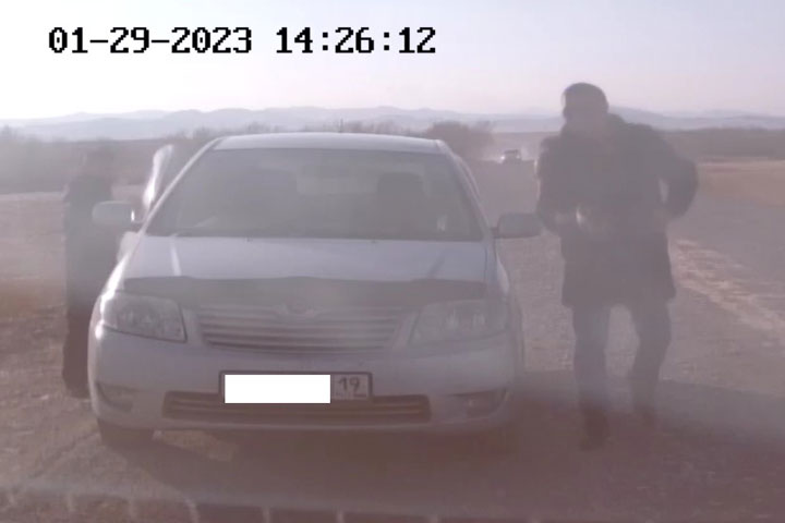В Хакасии отец посадил за руль 9-летнего сына 