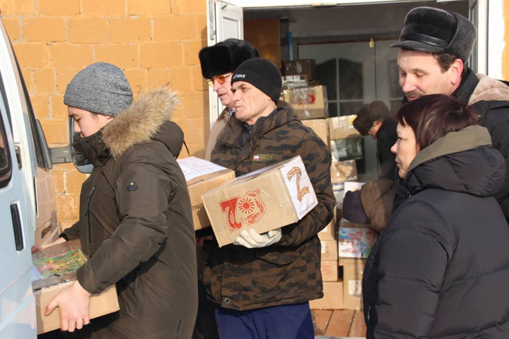 Орджоникидзевский район к празднику собрал подарки для участников спецоперации