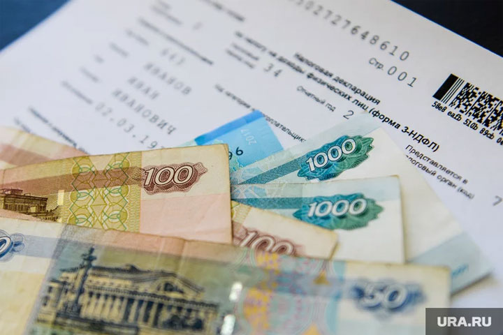 ТАСС: в Совфеде предложили обложить налогами российских блогеров