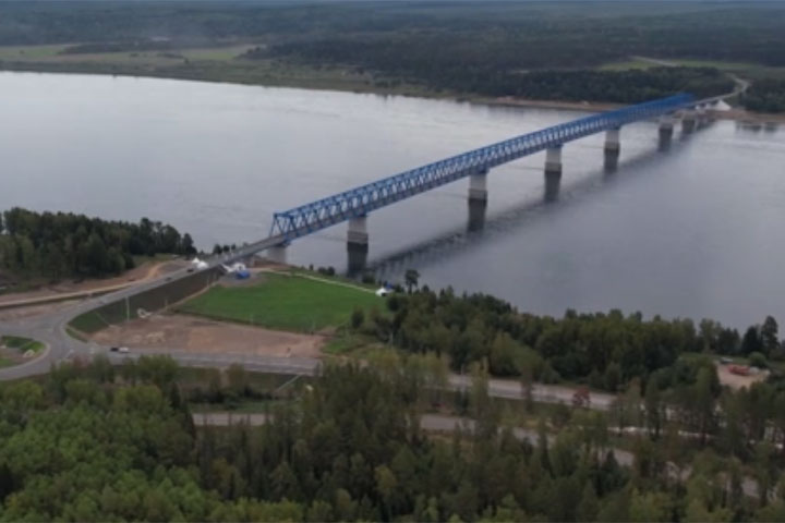 Владимир Путин открыл самый северный мост через Енисей