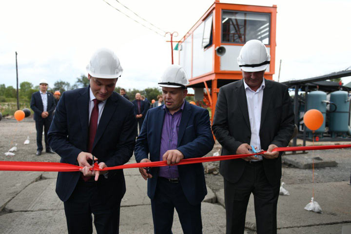 Глава Хакасии открыл новый асфальтобетонный завод в Таштыпе