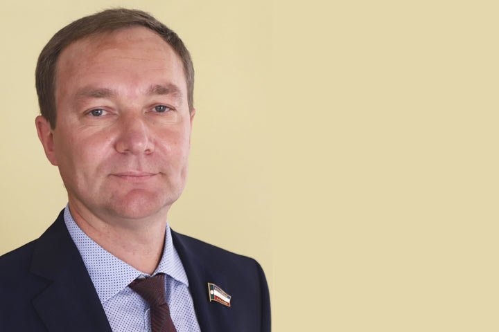 Освободившееся в Верховном Совете Хакасии кресло сенатора Жукова занял Денис Кабанов
