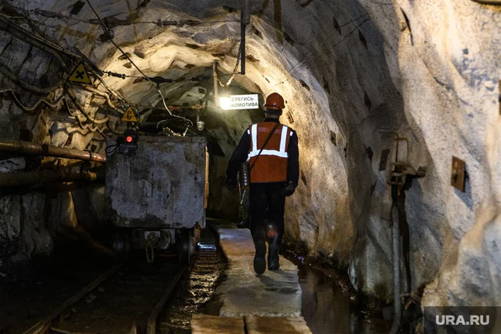 Тринадцать горняков почти неделю остаются под завалами на руднике «Пионер» в Приамурье