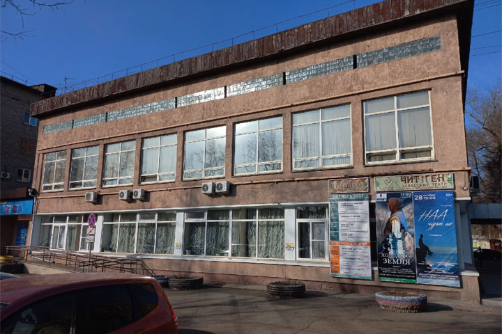 В театре «Читiген» начинается капремонт фасада