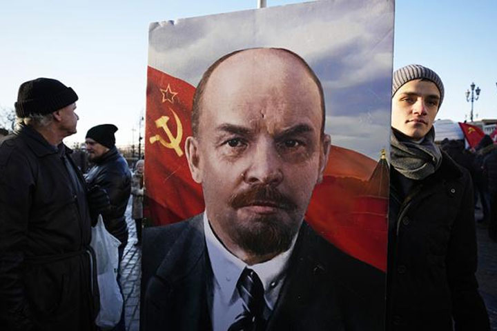 Политруки капитализма обанкротились: Ленин опять становится мировым брэндом. Как когда-то Че Гевара