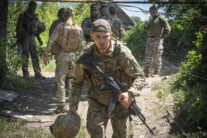 «Донецкий фронт совсем плохой»: укровермахт сдает позиции быстрее, чем прогнозируют кураторы