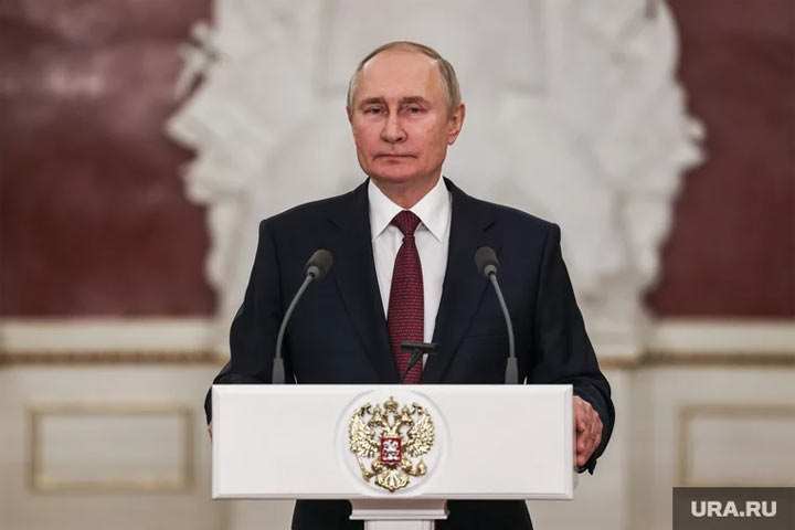 Путин поздравил православных россиян с праздником Пасхи
